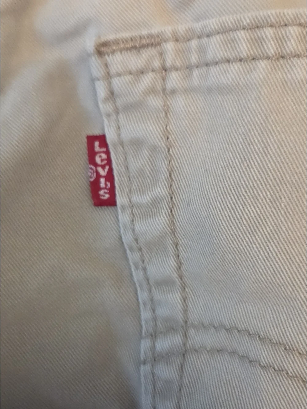Levis excellent pre